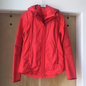 Lululemon windbreaker/fleece red coat